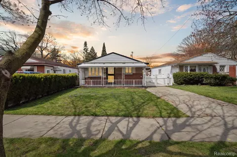 6034 Gulley St, Taylor, MI 48180