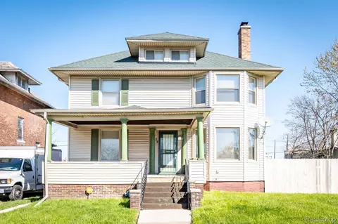 34 W Buena Vista St, Highland Park, MI 48203