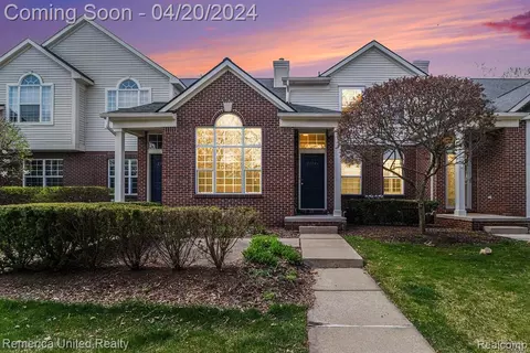 23104 Alexa Dr, Walled Lake, MI 48390