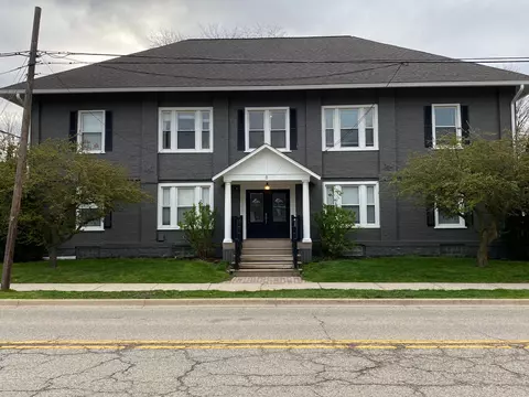 8 Pontiac St, Oxford, MI 48371