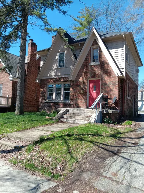 19 Mohawk Rd, Pontiac, MI 48341