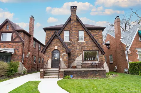 19373 San Juan Dr, Detroit, MI 48221