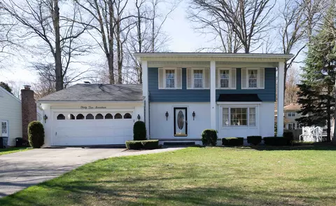 4217 Surrey Ln N, Fort Gratiot, MI 48059