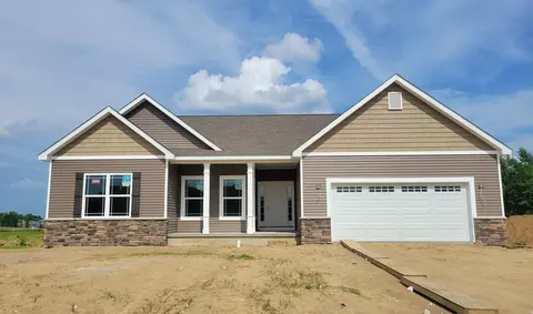 13155 Westwinds Dr, Fenton, MI 48451