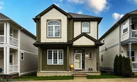3893 Andover Ave, Auburn Hills, MI 48326