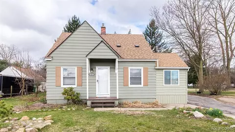 11064 Quirk Rd, Belleville, MI 48111