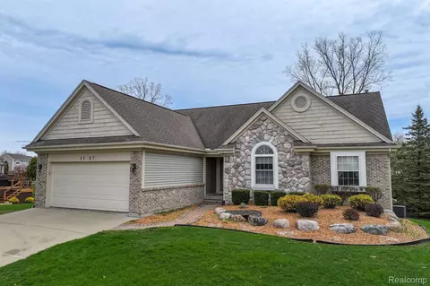 2167 Wicklow, Davison, MI 48423