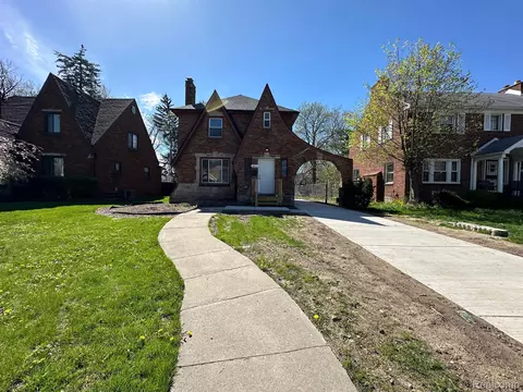 14015 Longacre St, Detroit, MI 48227