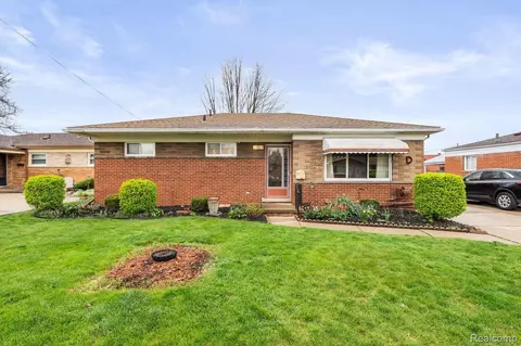 13223 Bloomfield Ave, Warren, MI 48089