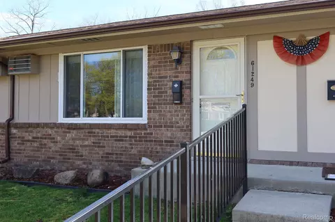 61249 Heritage 3 14 #3, South Lyon, MI 48178