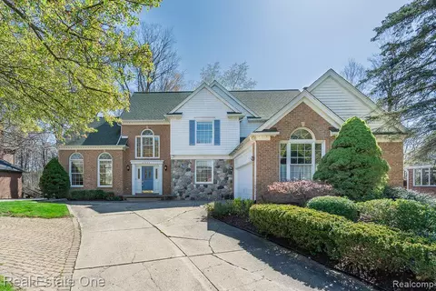 27990 Trailwood, Farmington Hills, MI 48331