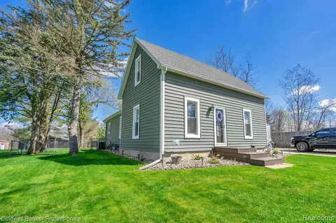4065 Park St, North Branch, MI 48461