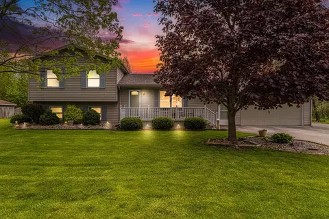 7060 Harvard St, Mount Morris, MI 48458