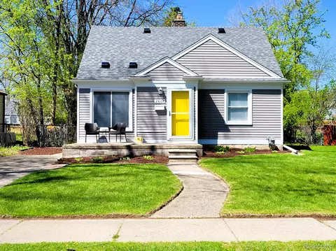 23127 Violet St, Farmington, MI 48336