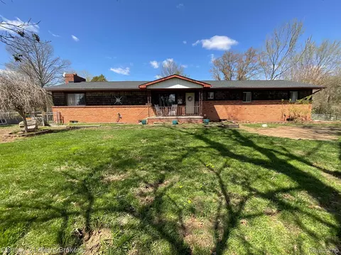 46444 Wear Rd, Sumpter, MI 48111