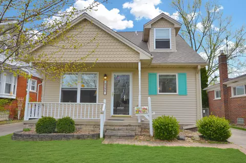8286 Edward, Center Line, MI 48015