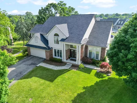 5013 Village Cmns, West Bloomfield, MI 48322