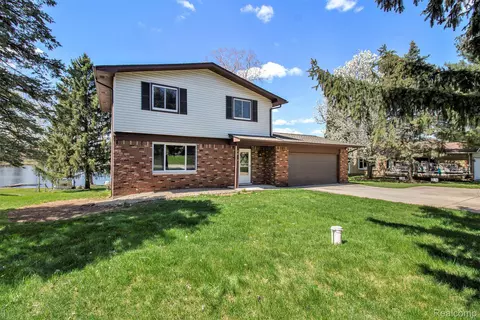 4029 Strathcona, Highland, MI 48357