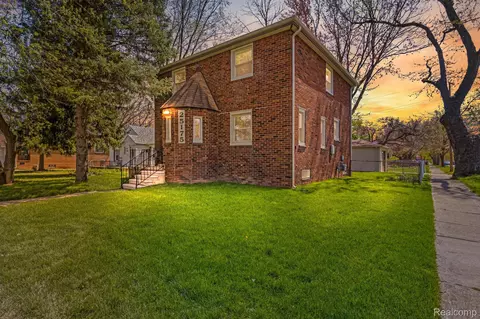 25175 Hass St, Dearborn Heights, MI 48127