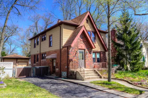 380 W Cambourne St, Ferndale, MI 48220