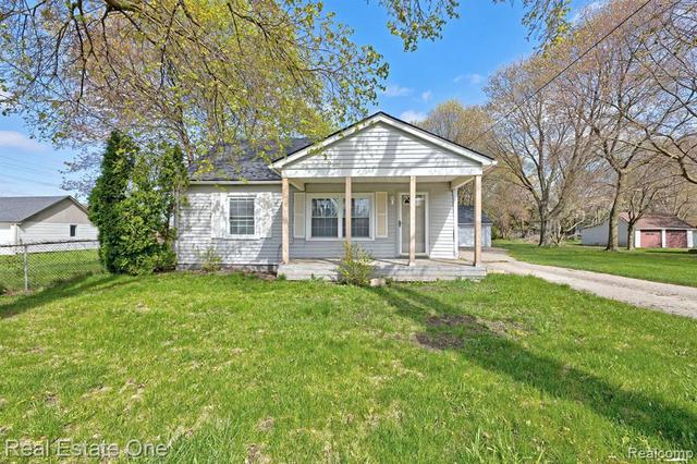 3039 Grant Rd, Rochester Hills, MI 48309 - Movoto