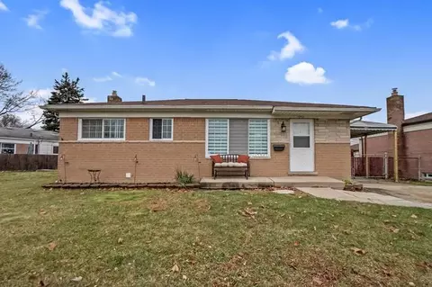 15921 Flanagan St, Roseville, MI 48066
