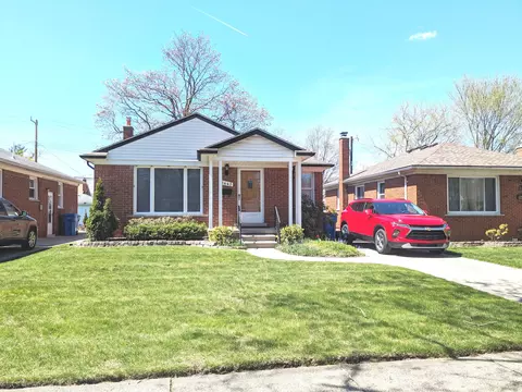 8443 Riverdale St, Dearborn Heights, MI 48127