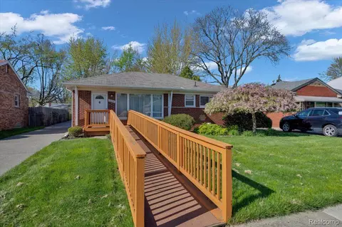 1509 Huron Ave, Royal Oak, MI 48073