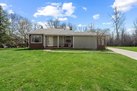 3475 Westridge Crt Ct, Wayne, MI 48184