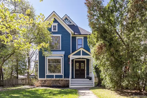 817 W Huron St, Ann Arbor, MI 48103