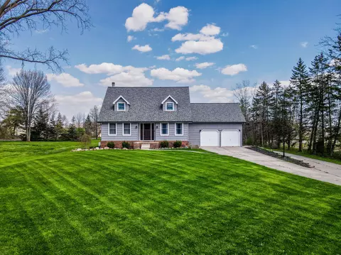 61910 Jewell Rd, Washington, MI 48094