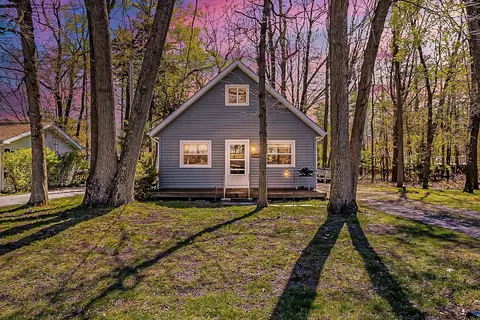 11685 Bradley Dr, Somerset, MI 49249