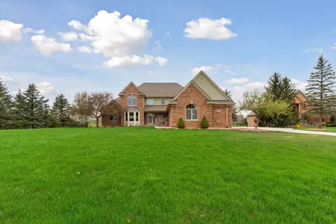 11209 Chapman Crt Ct, Bruce Township, MI 48065