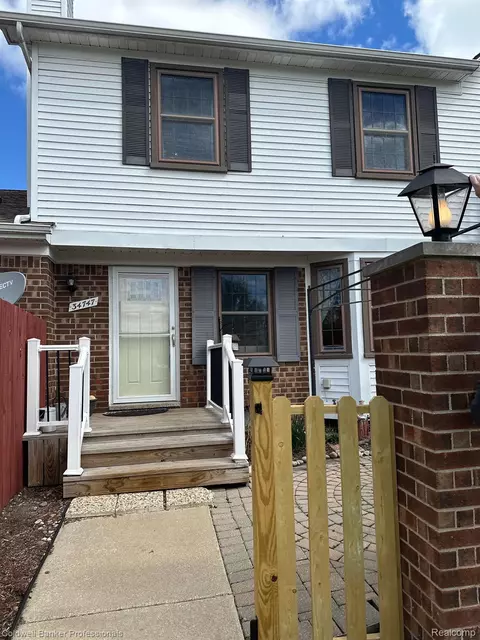 34747 E Marino Crt Ct, Chesterfield, MI 48047