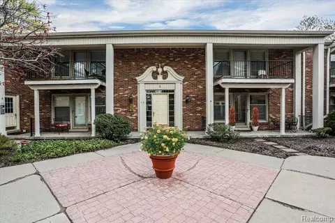 885 N Old Woodward Ave #7, Birmingham, MI 48009