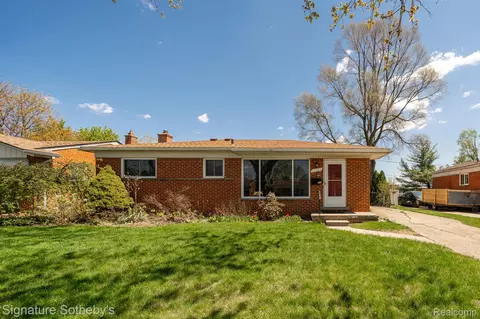 23506 Panama Ave, Warren, MI 48091