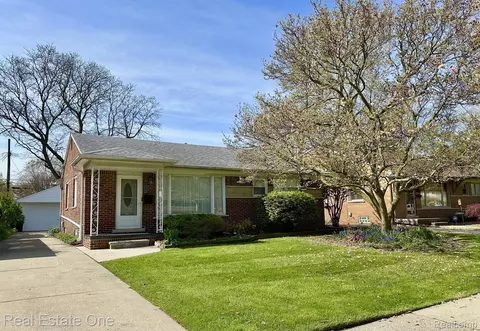1616 Huron Ave, Royal Oak, MI 48073