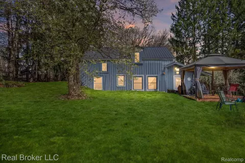 920 Munger Rd, Rose, MI 48442