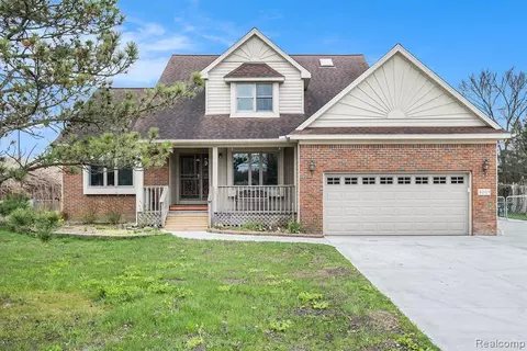 G4049 W Court Street, Flint, MI 48532