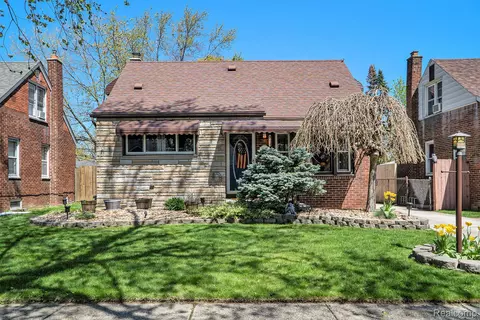 1586 Moran Ave, Lincoln Park, MI 48146
