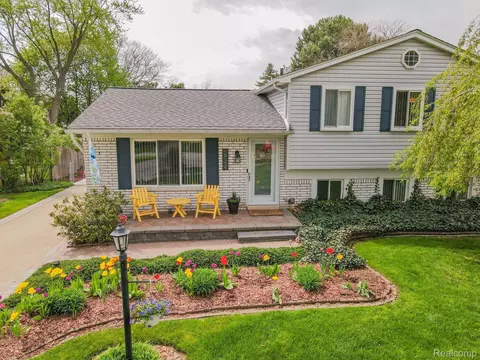 42132 Trinity, Sterling Heights, MI 48313