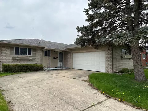 13648 Penrose Ct, Warren, MI 48088
