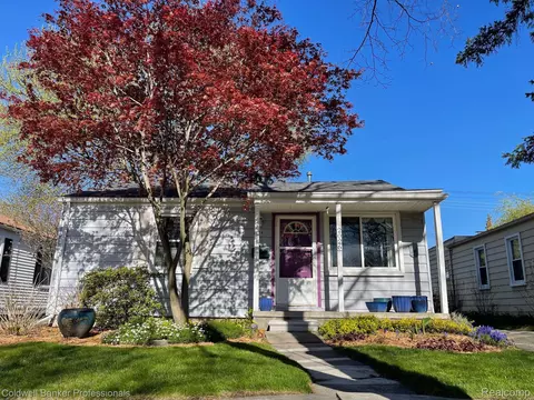 2026 Martin Rd, Ferndale, MI 48220