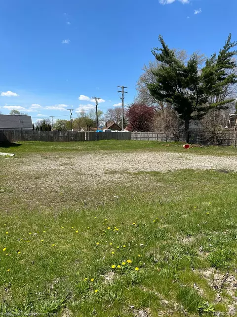 32251 Mound Rd, Warren, MI 48092