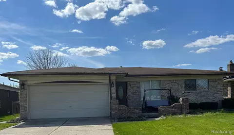 39043 Quinn Dr, Sterling Heights, MI 48310