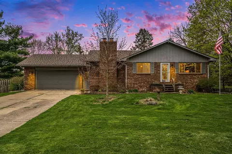 12534 Dejarol St, Green Oak, MI 48178