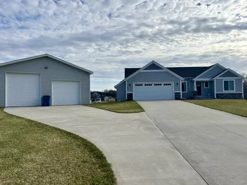 2798 W Hardwood, Algoma, MI 49345