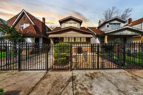 15913 Baylis, Detroit, MI 48238