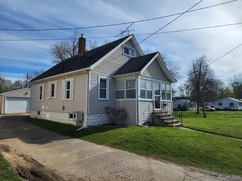 318 Hillside Ave, Summit, MI 49203