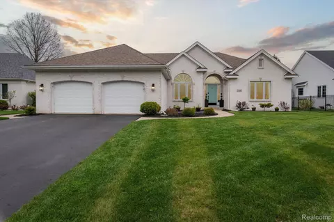 7289 Hidden Valley Dr, Bedford, MI 48144